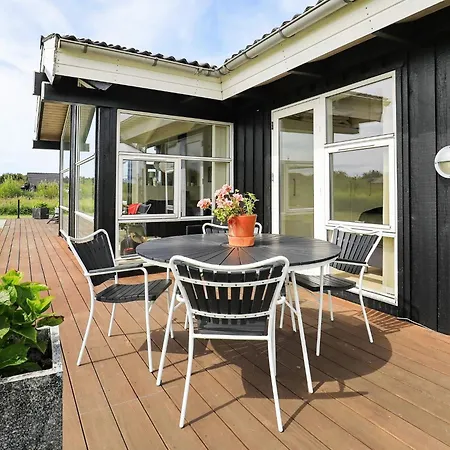 5 Star Holiday Home In Hirtshals
